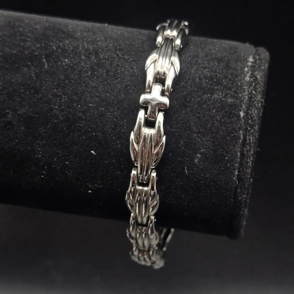 Silver Tone Chain Link Bracelet Cross Center 1990s Costume Jewelry